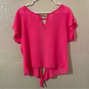 Cute pink blouse 👚💗